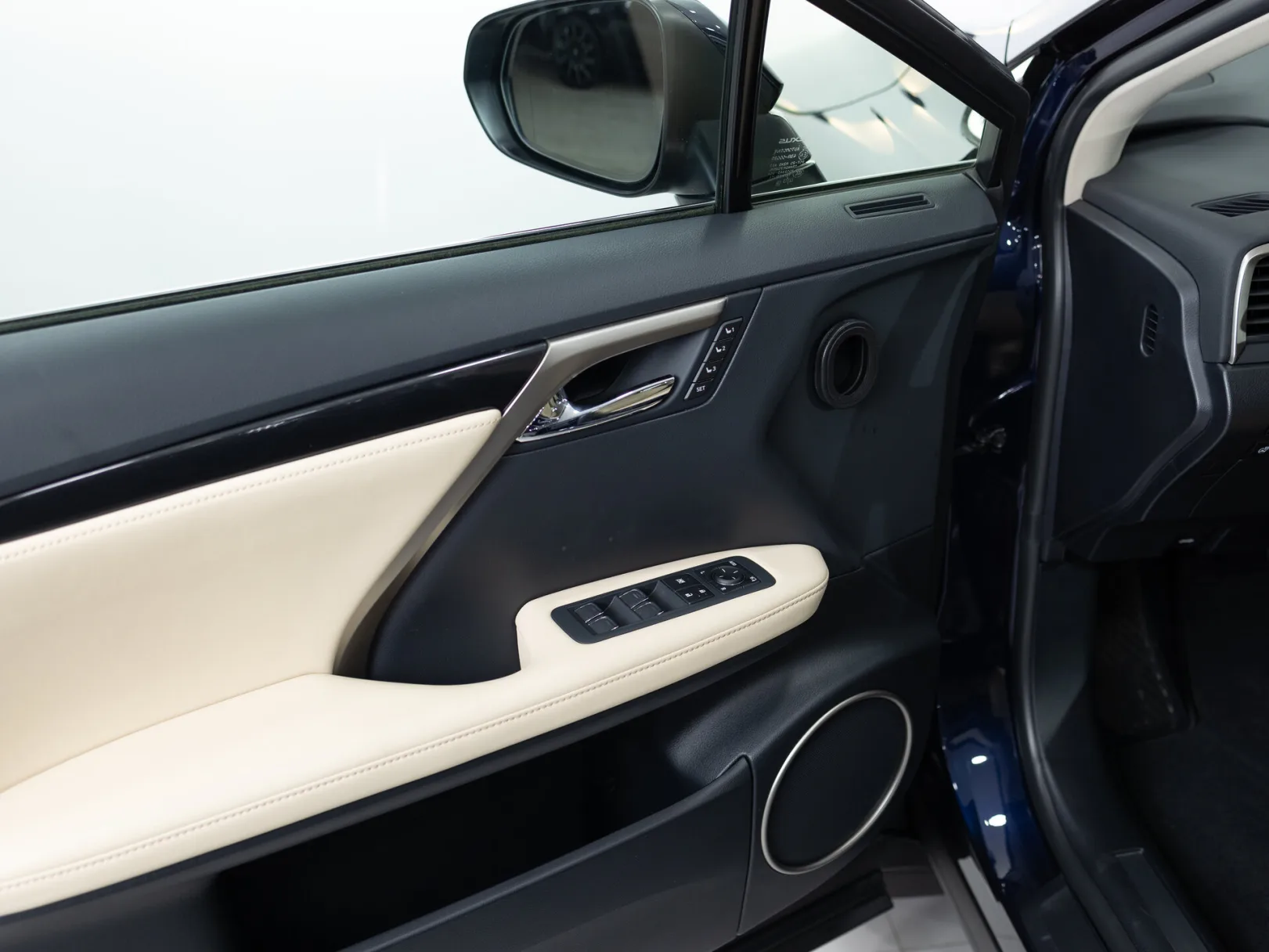 Lexus RX IV Рестайлинг, 2022 — экстерьер, фото 8