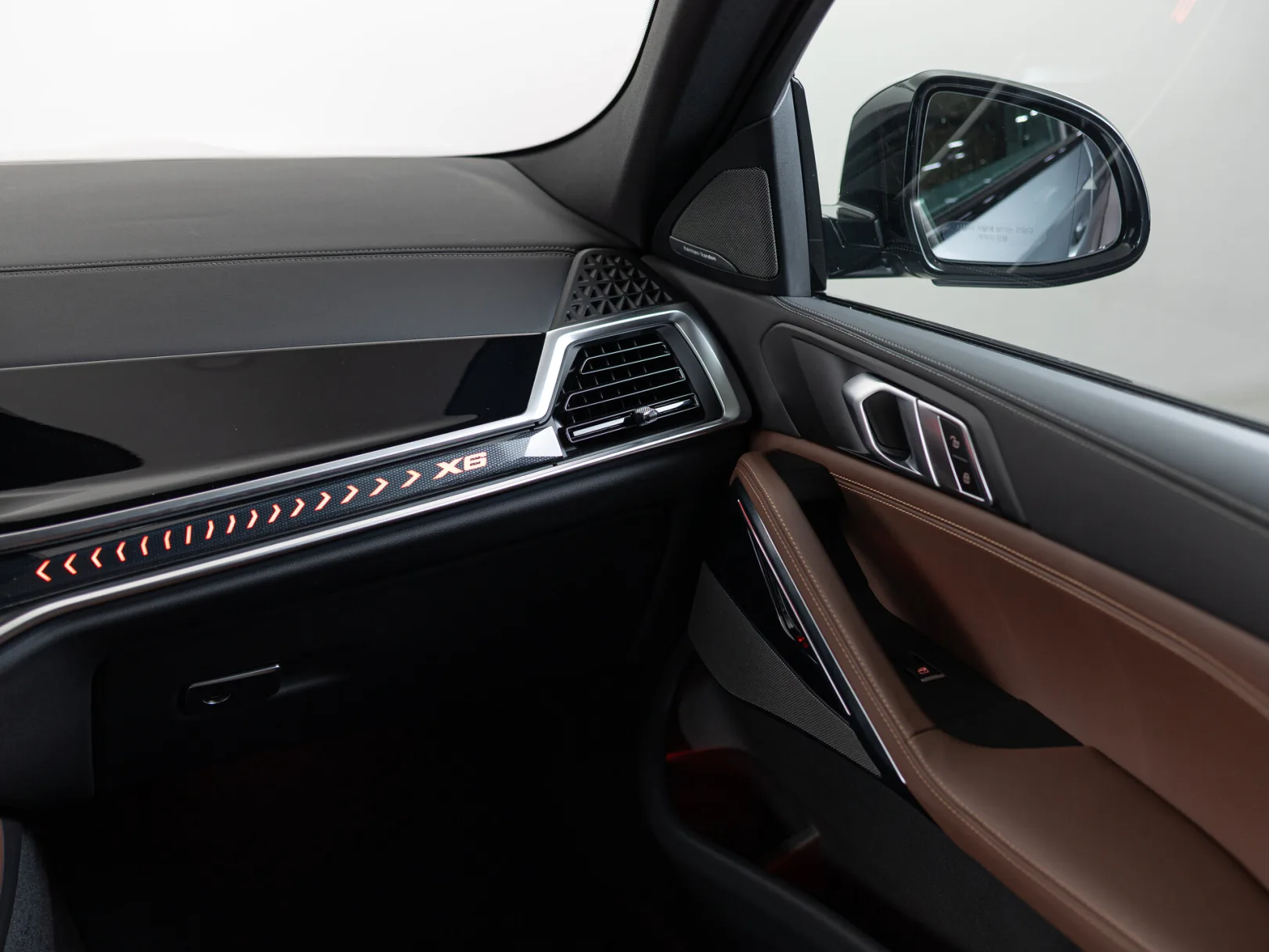 BMW X6 xDrive40i III (G06) Рестайлинг, 2025 — экстерьер, фото 19