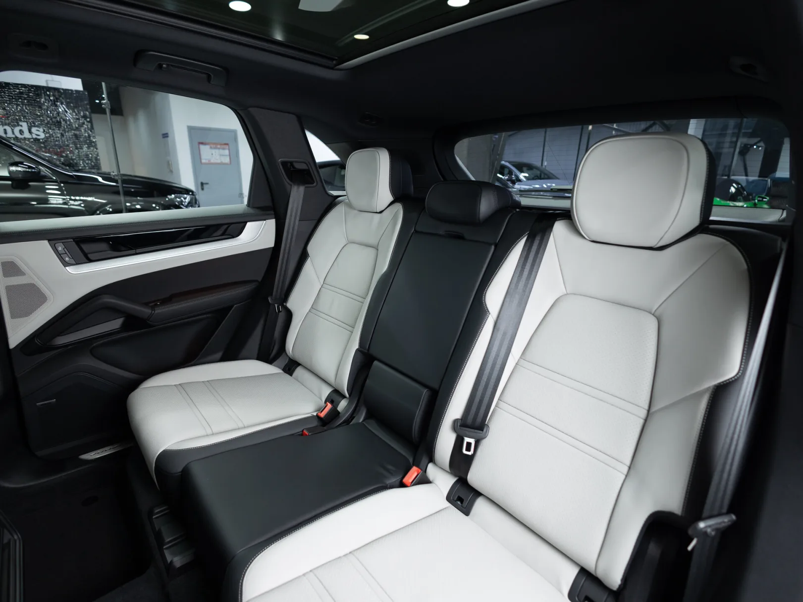 Porsche Cayenne Базовая III Рестайлинг, 2025 — экстерьер, фото 27