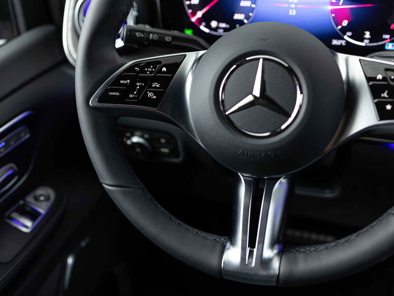 Mercedes-Benz V-Класс Avantgarde III (W447) Рестайлинг 2, 2025 — экстерьер, фото 17
