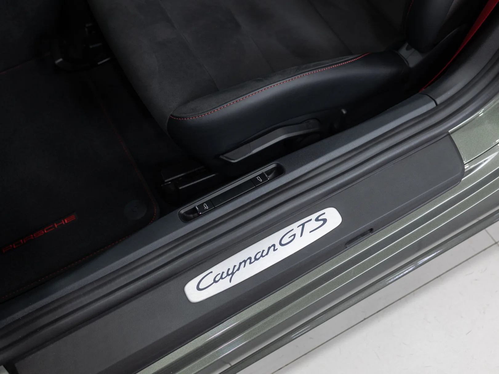 Porsche Cayman 718 Cayman GTS 4.0 III 718 (982), 2025 — экстерьер, фото 13