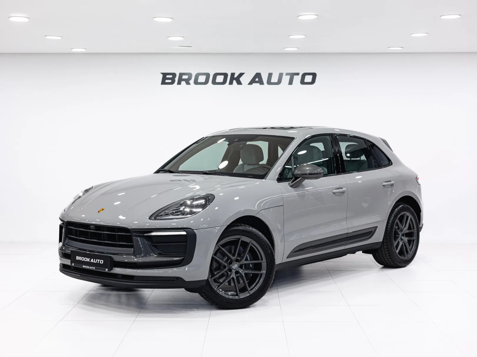 Porsche Macan T I Рестайлинг 2, 2025 — экстерьер, фото 1