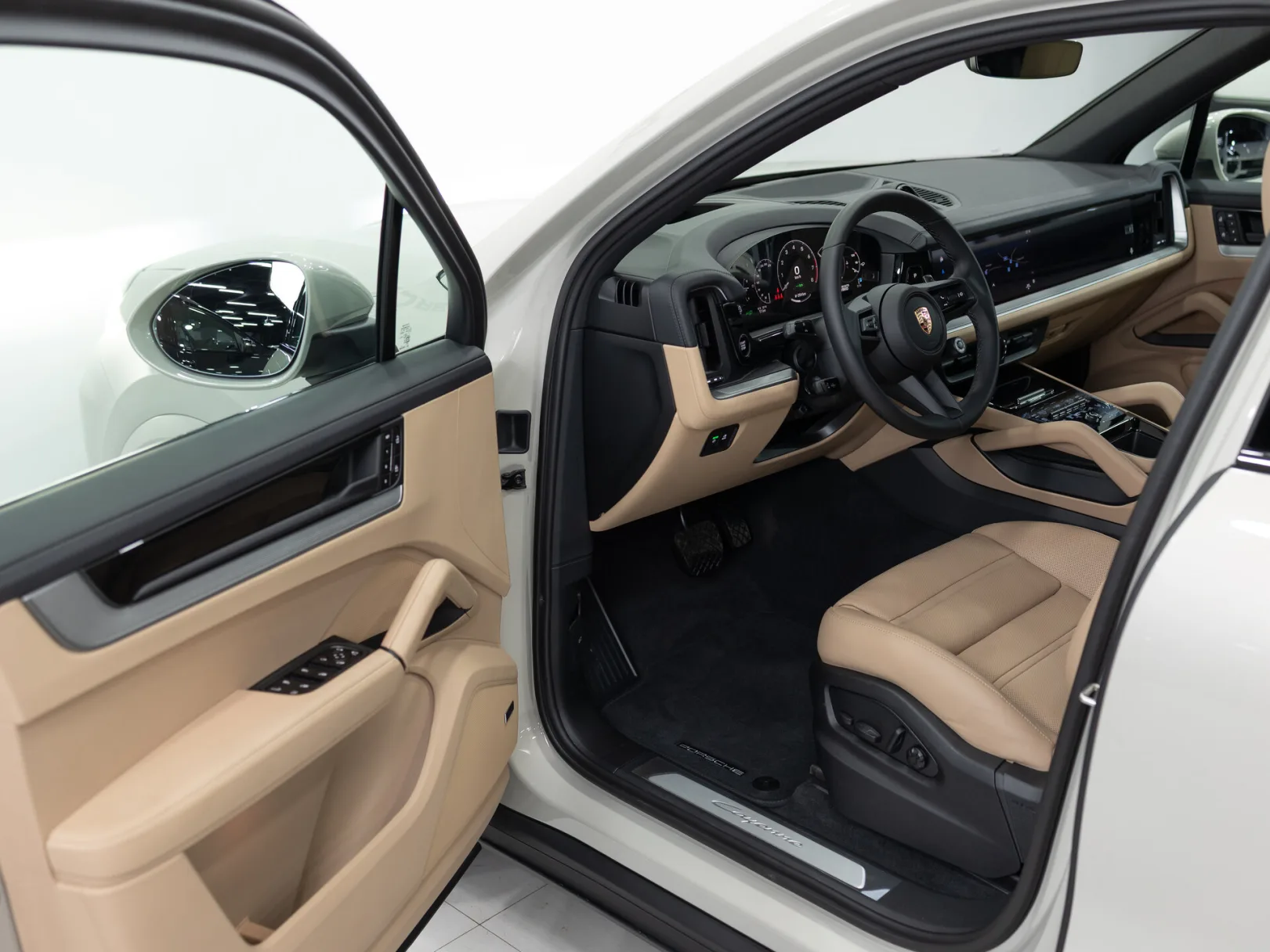 Porsche Cayenne E-Hybrid III Рестайлинг, 2025 — экстерьер, фото 7