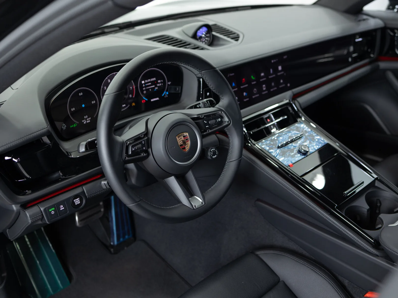 Porsche Panamera 4 III, 2024 — экстерьер, фото 9