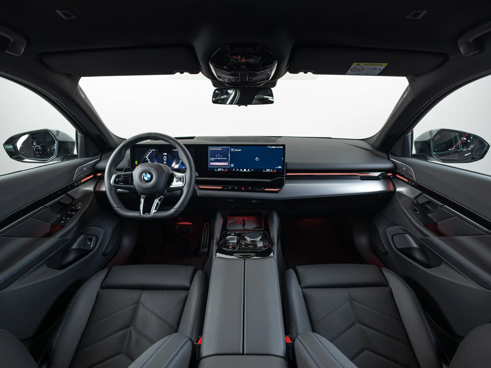 BMW 5 серии 520d xDrive Touring VIII (G60/G61/G68), 2024 — экстерьер, фото 30