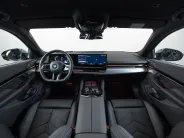 BMW 5 серии 520d xDrive Touring VIII (G60/G61/G68), 2024 — экстерьер, фото 30