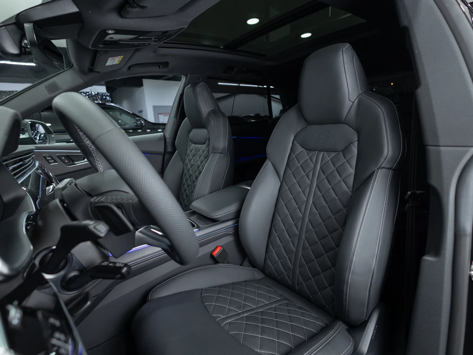 Audi Q8 55 TFSI I (4M) Рестайлинг, 2024 — экстерьер, фото 10