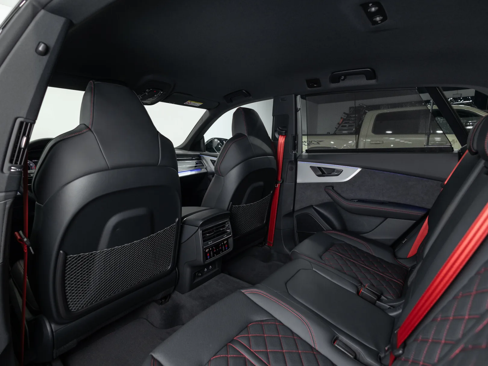 Audi Q8 55 TFSI I (4M) Рестайлинг, 2025 — экстерьер, фото 26