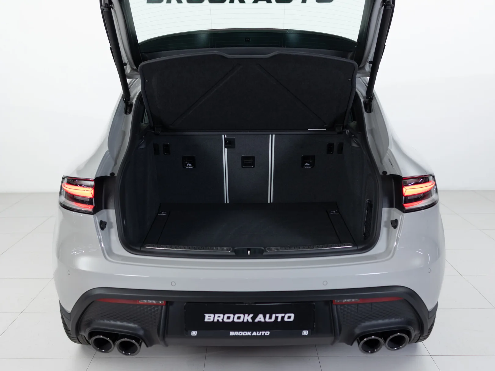 Porsche Macan T I Рестайлинг 2, 2025 — экстерьер, фото 29