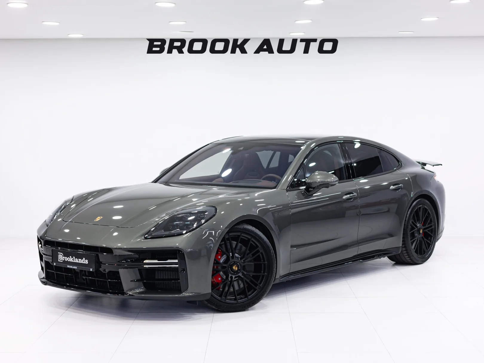 Porsche Panamera GTS III, 2025 — экстерьер, фото 1