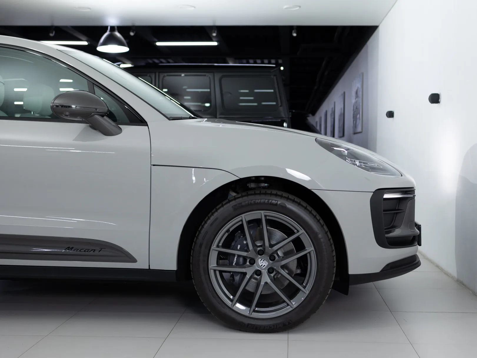 Porsche Macan T I Рестайлинг 2, 2024 — экстерьер, фото 32