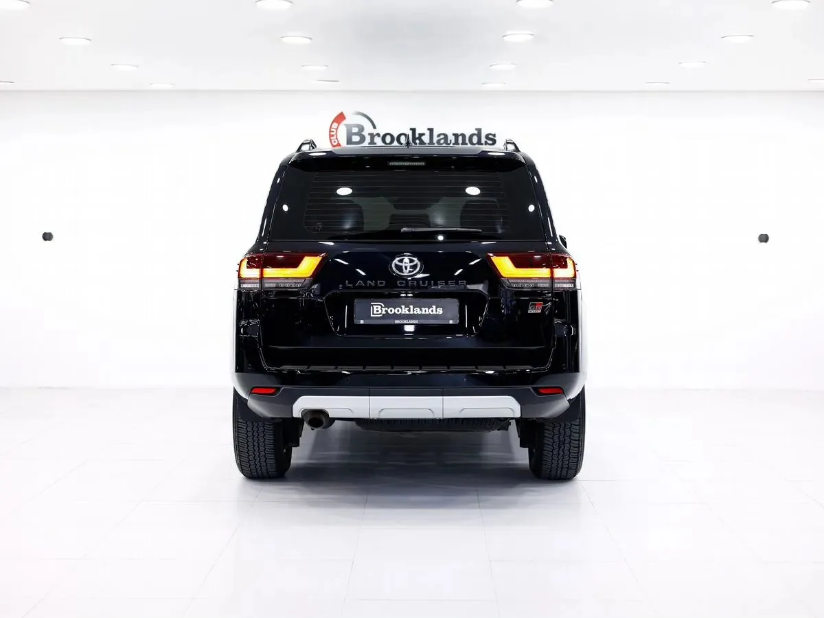 Toyota Land Cruiser 300 Series, 2021 — экстерьер, фото 5