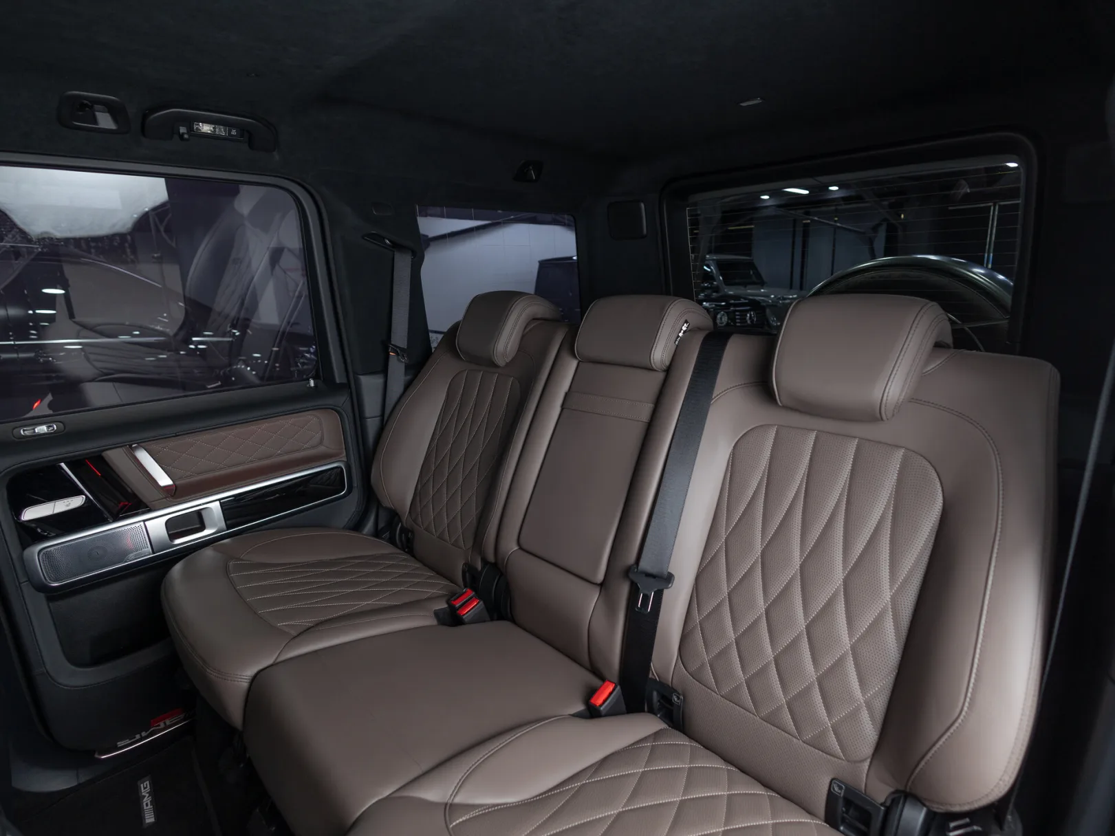 Mercedes-Benz G-Класс AMG G 63 II (W465) Рестайлинг, 2025 — экстерьер, фото 31