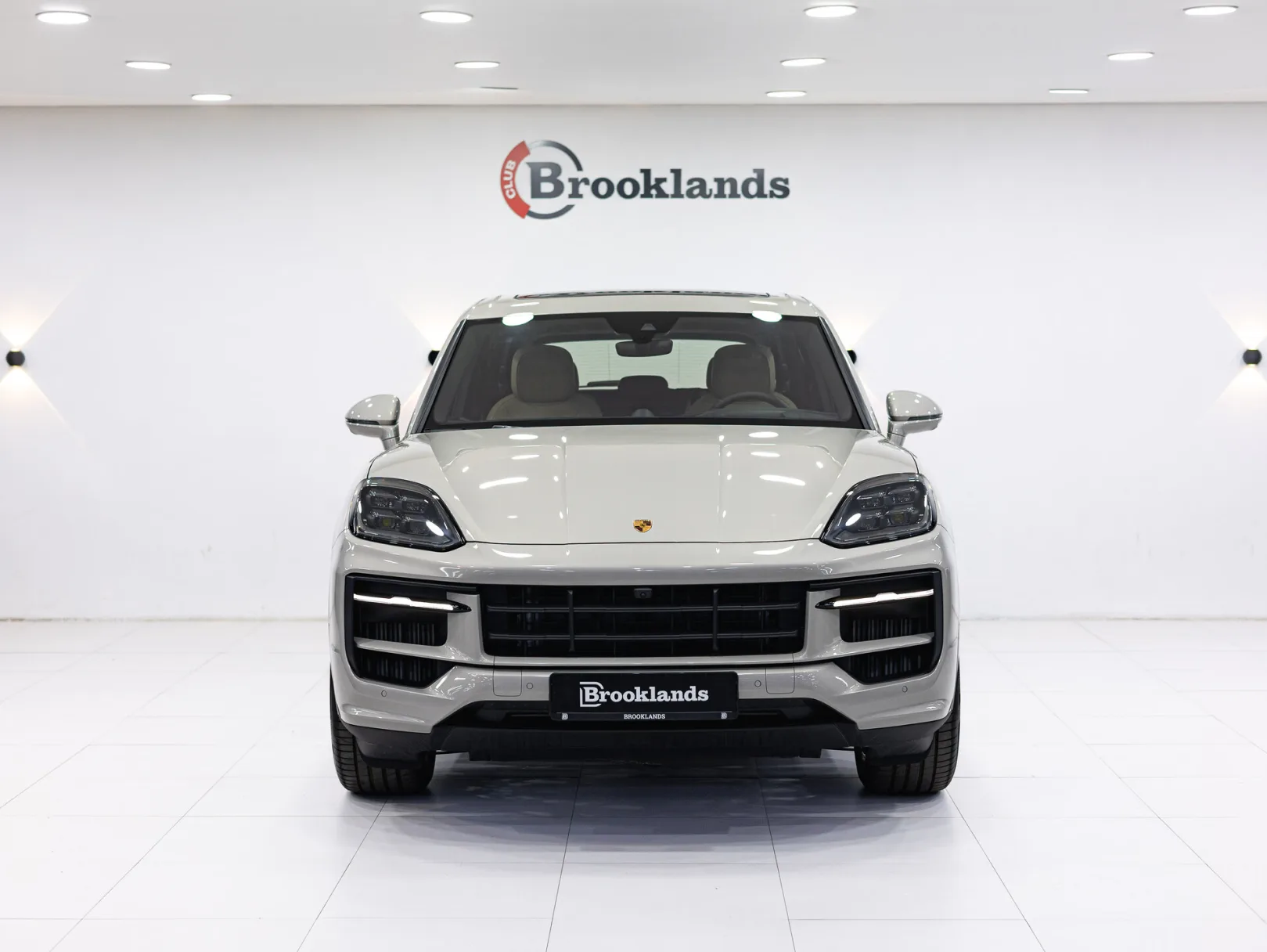 Porsche Cayenne Базовая III Рестайлинг, 2025 — экстерьер, фото 2