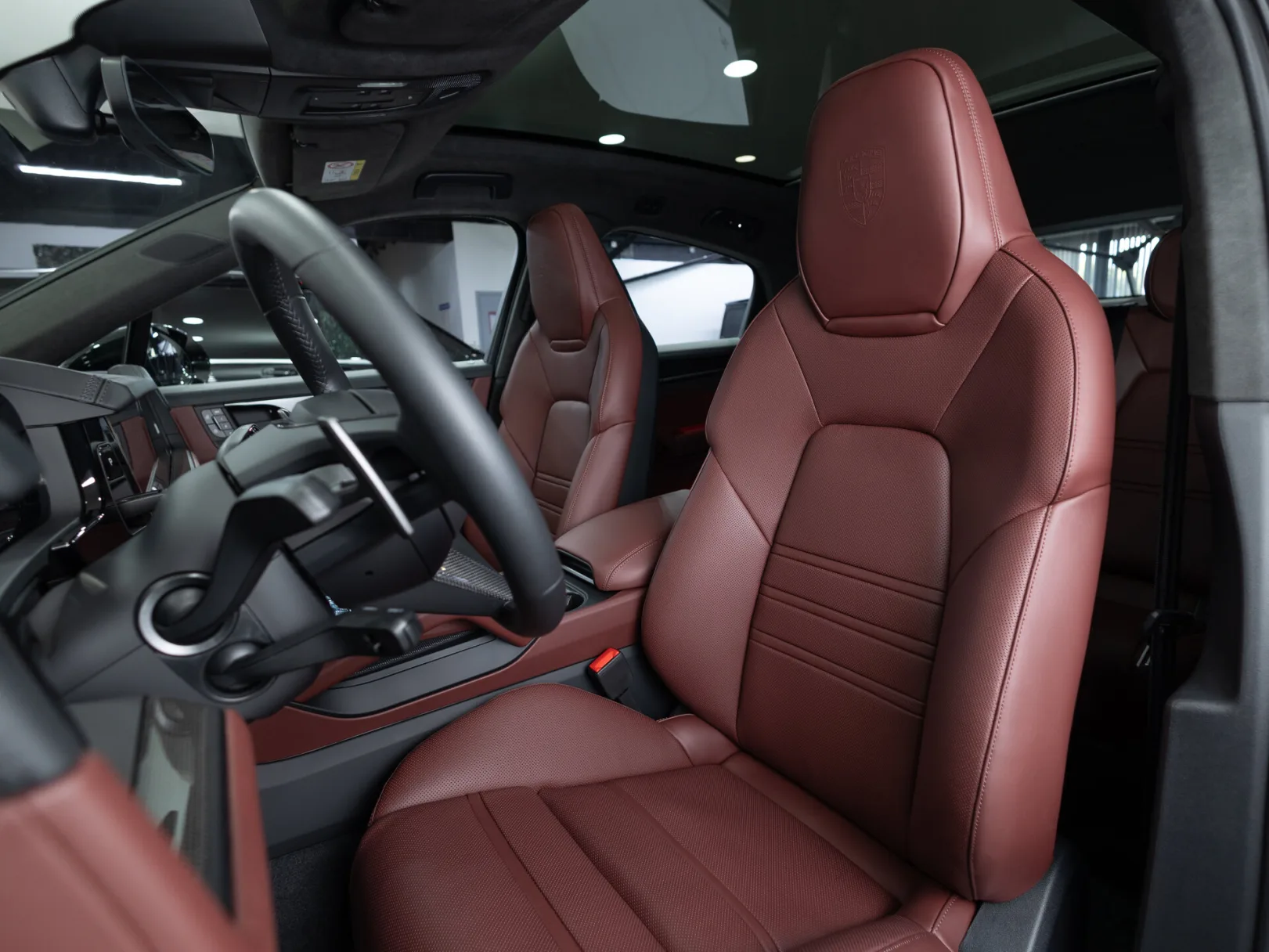 Porsche Cayenne GTS Coupé III Рестайлинг, 2025 — экстерьер, фото 11