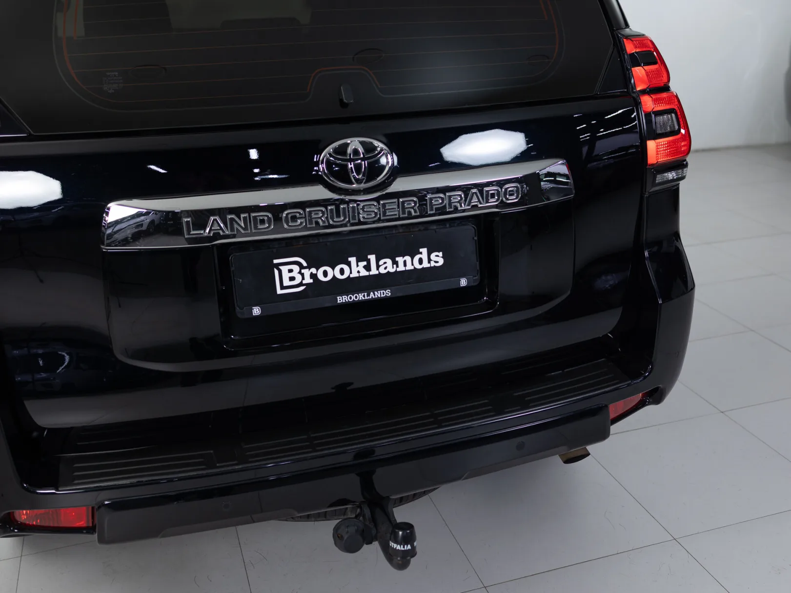 Toyota Land Cruiser Prado Люкс Safety 150 Series Рестайлинг 2, 2019 — экстерьер, фото 28