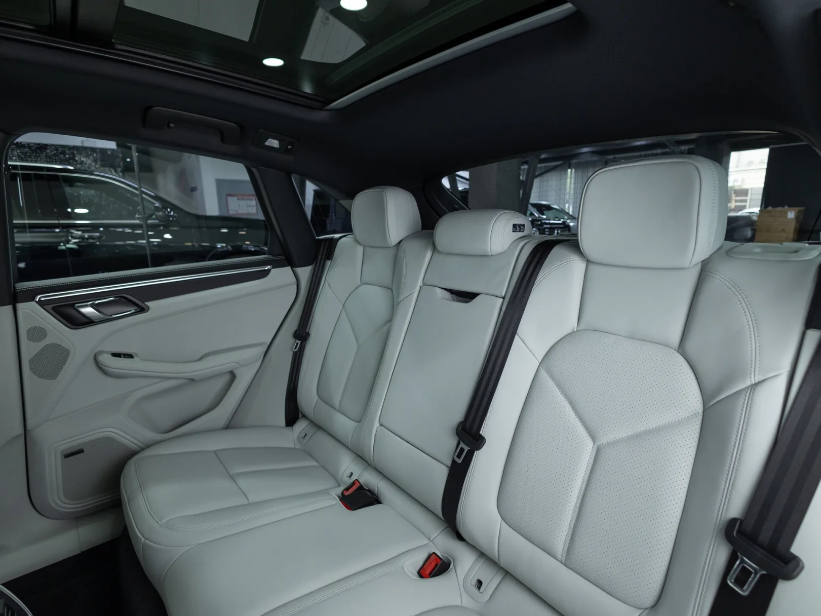 Porsche Macan T I Рестайлинг 2, 2025 — экстерьер, фото 27