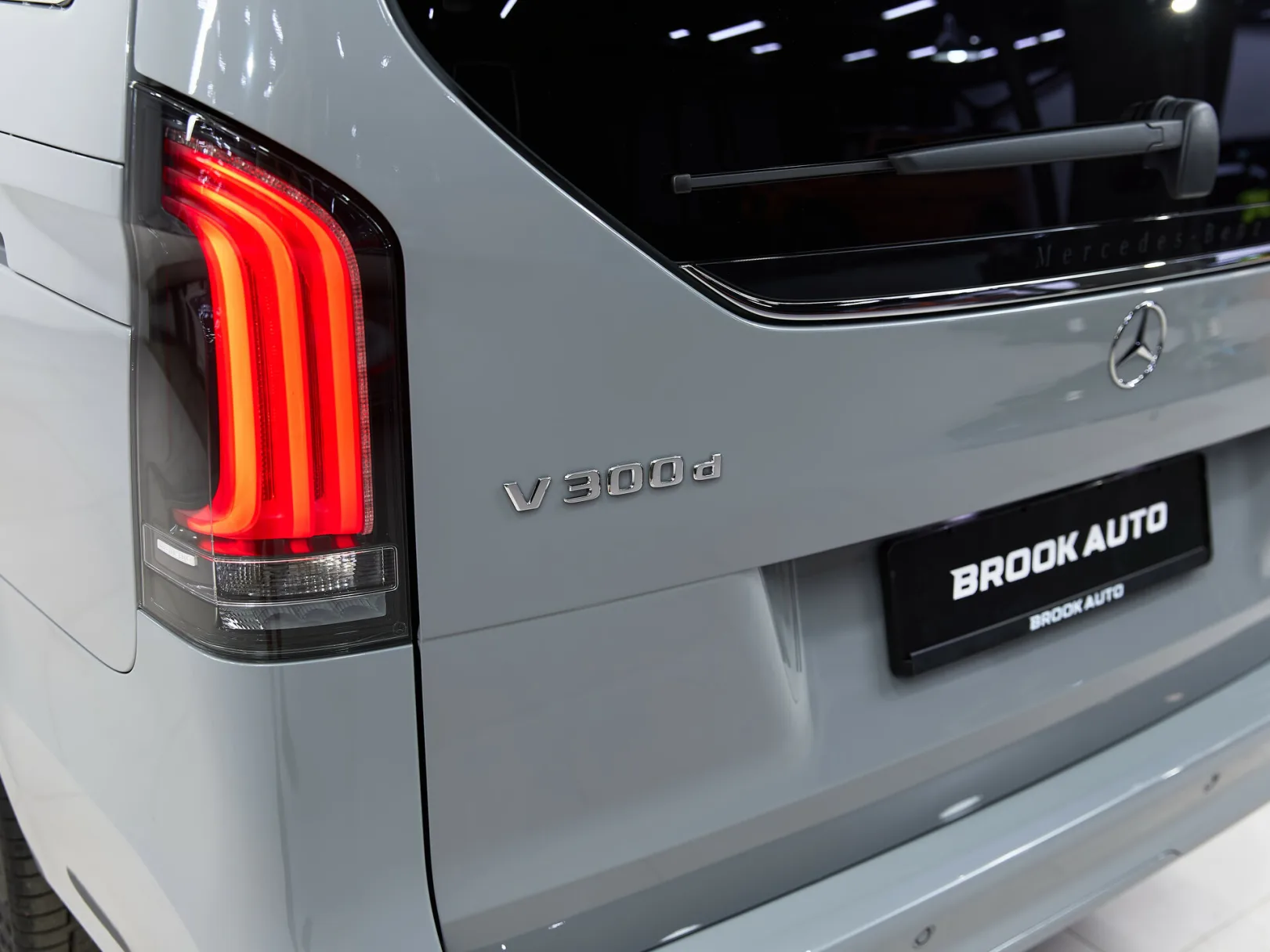 Mercedes-Benz V-Класс Exclusive III (W447) Рестайлинг 2, 2026 — экстерьер, фото 35