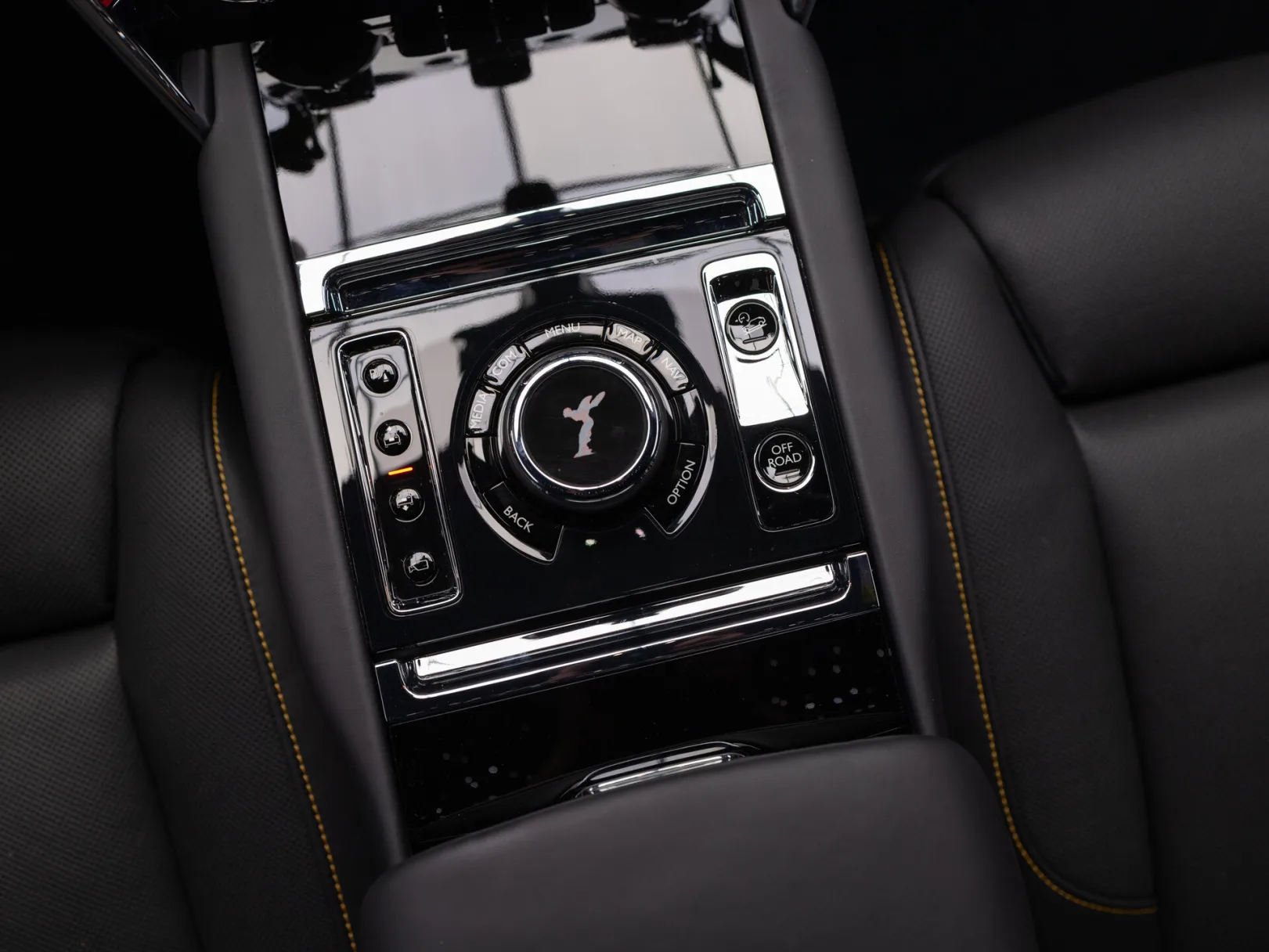 Rolls-Royce Cullinan Individual I (Series I), 2021 — экстерьер, фото 19