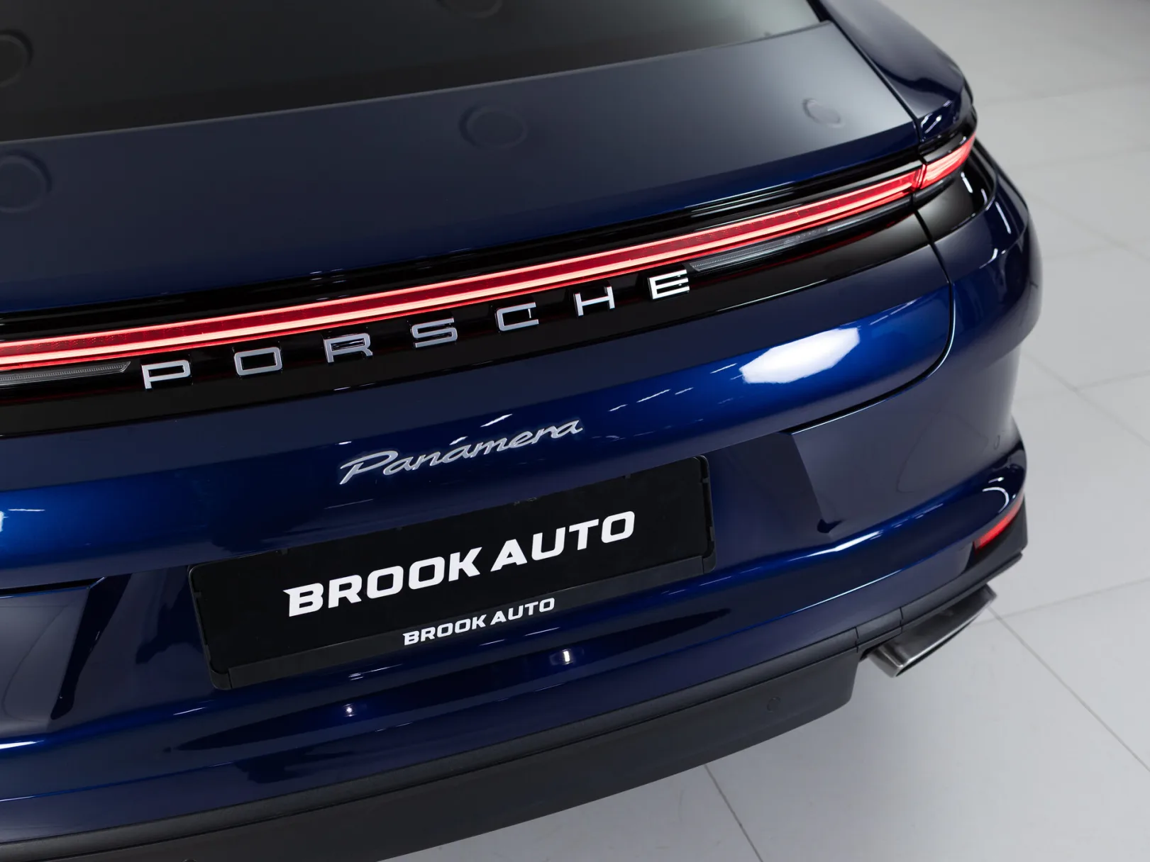 Porsche Panamera III, 2025 — экстерьер, фото 31