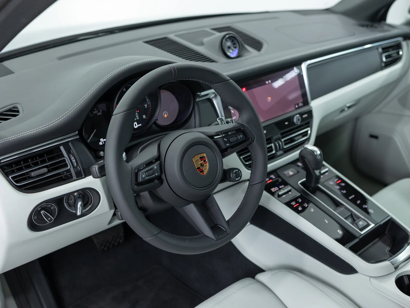 Porsche Macan T I Рестайлинг 2, 2025 — экстерьер, фото 10