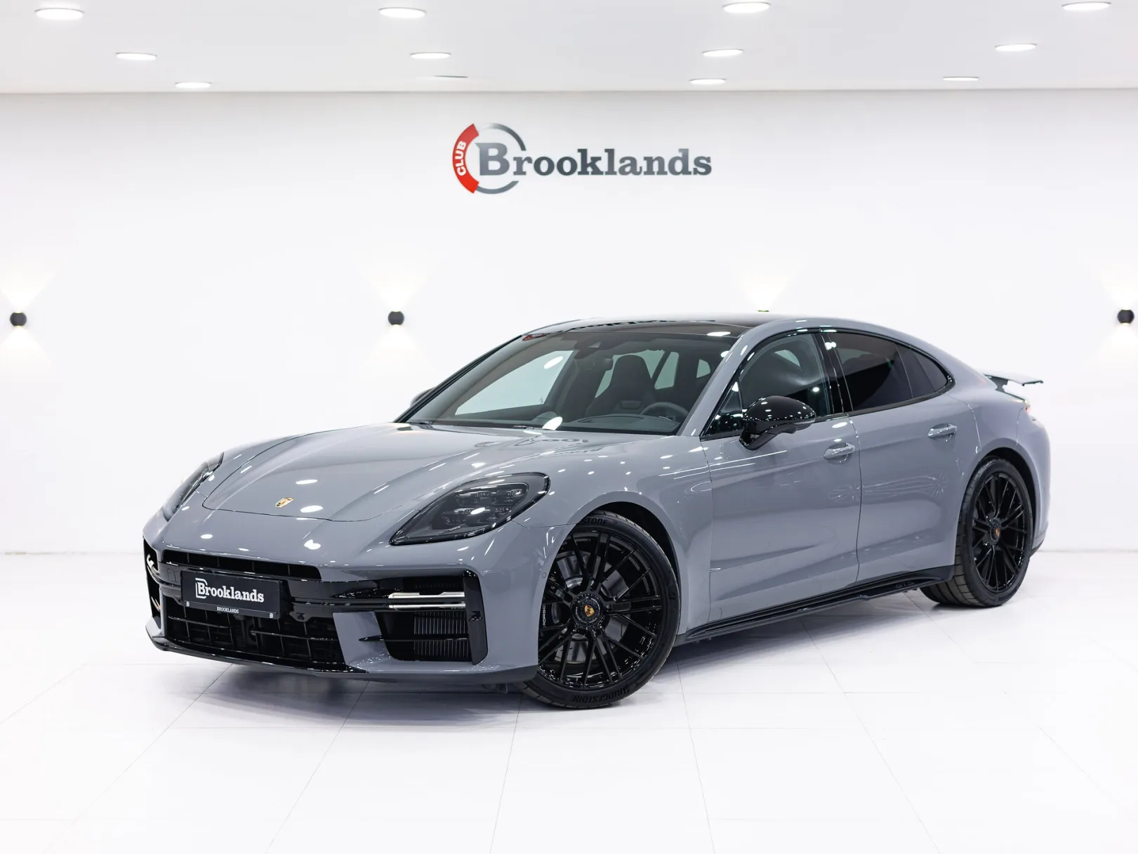 Porsche Panamera GTS III, 2024 — экстерьер, фото 1