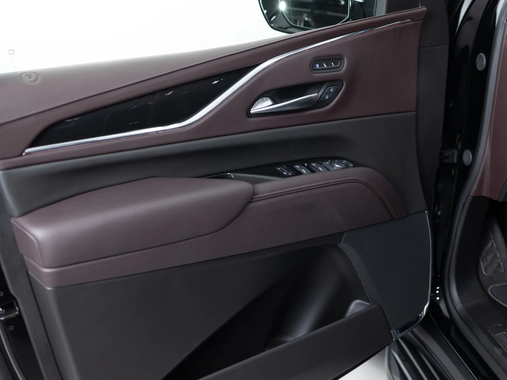 Cadillac Escalade Sport Platinum ESV V, 2024 — экстерьер, фото 8