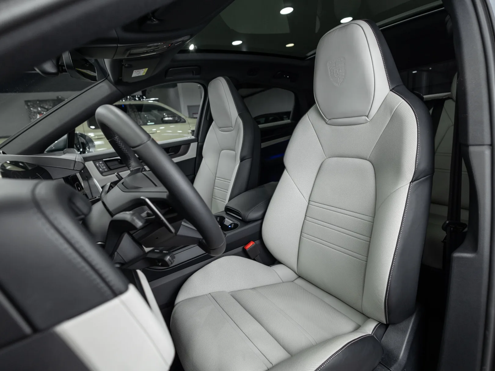 Porsche Cayenne Coupé III Рестайлинг, 2026 — экстерьер, фото 10