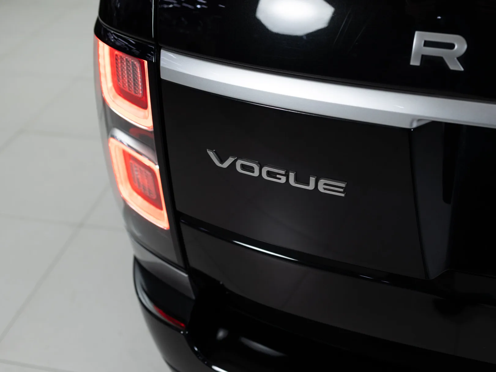 Land Rover Range Rover Vogue IV Рестайлинг, 2019 — экстерьер, фото 30