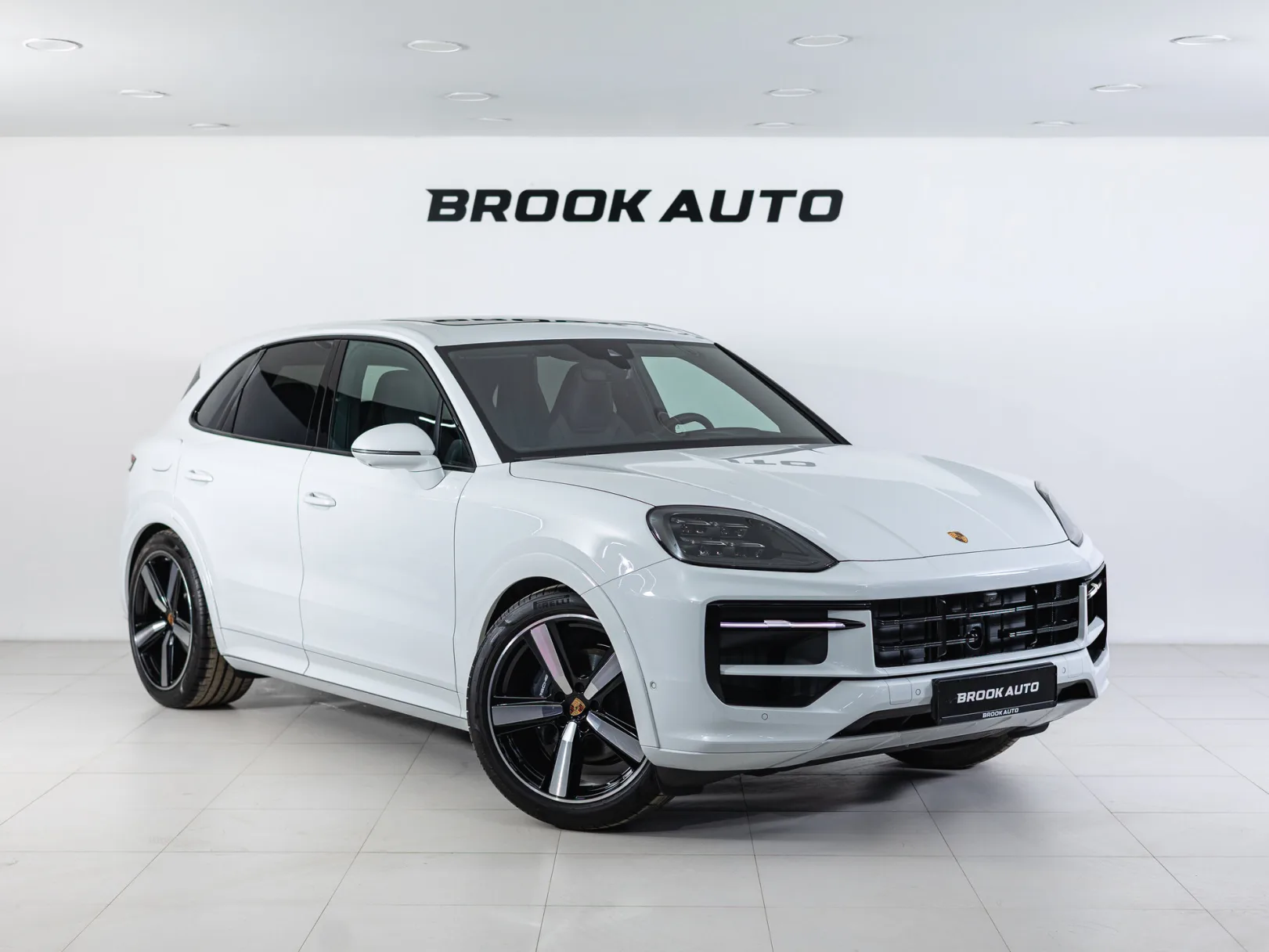 Porsche Cayenne Базовая III Рестайлинг, 2026 — экстерьер, фото 3