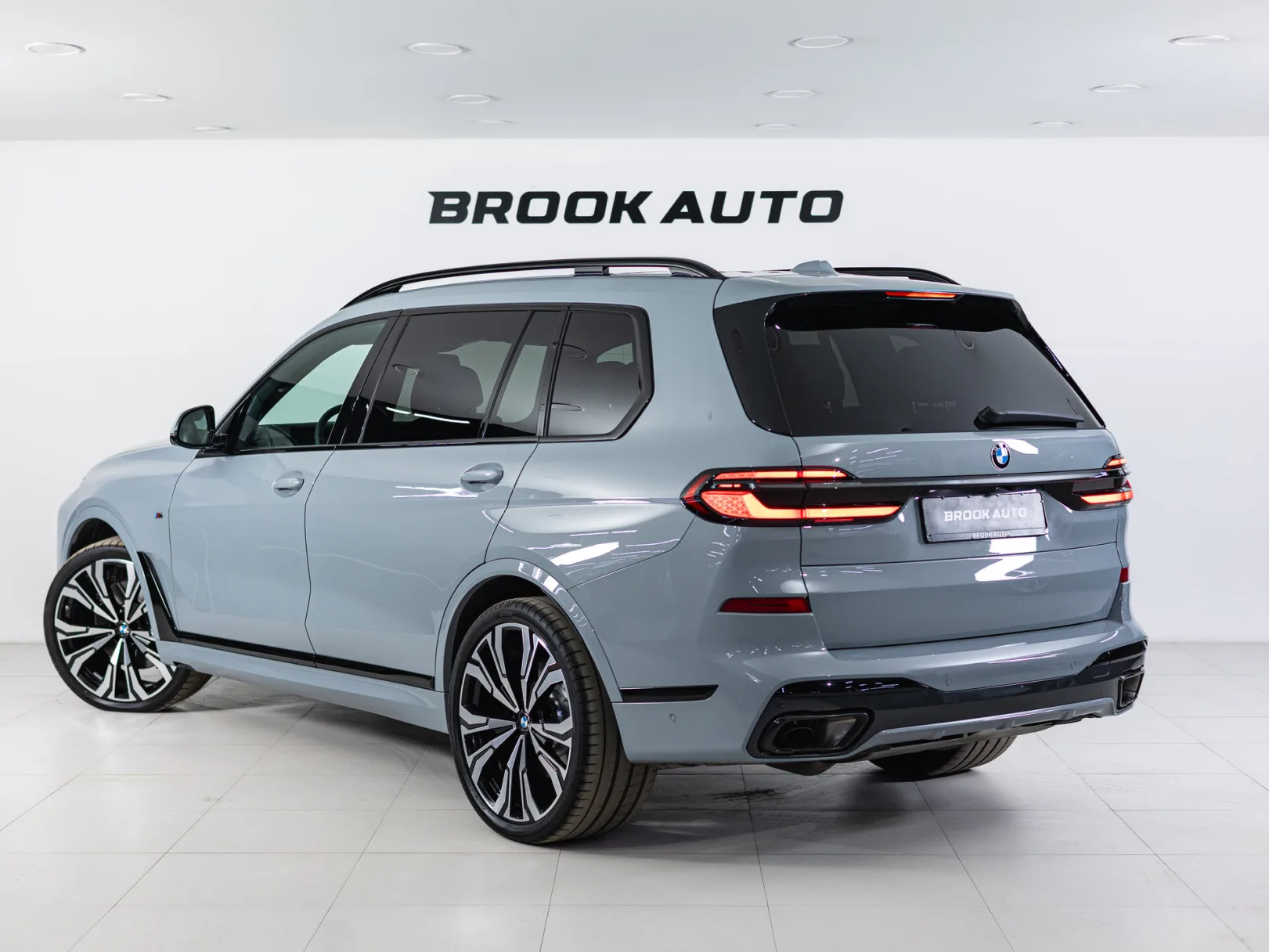 BMW X7 xDrive40d M Sport Pro I (G07) Рестайлинг, 2025 — экстерьер, фото 4
