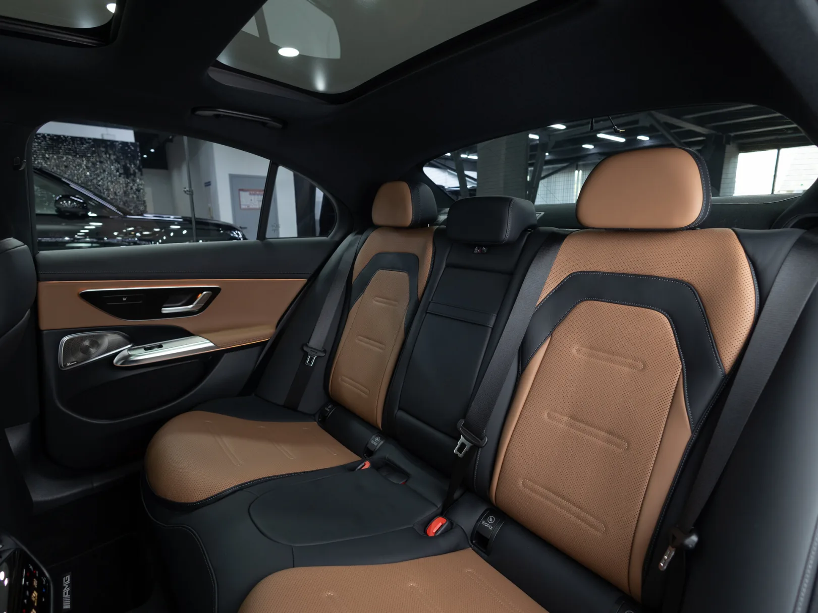 Mercedes-Benz E-Класс AMG E 53 4MATIC+ VI (W214), 2025 — экстерьер, фото 34