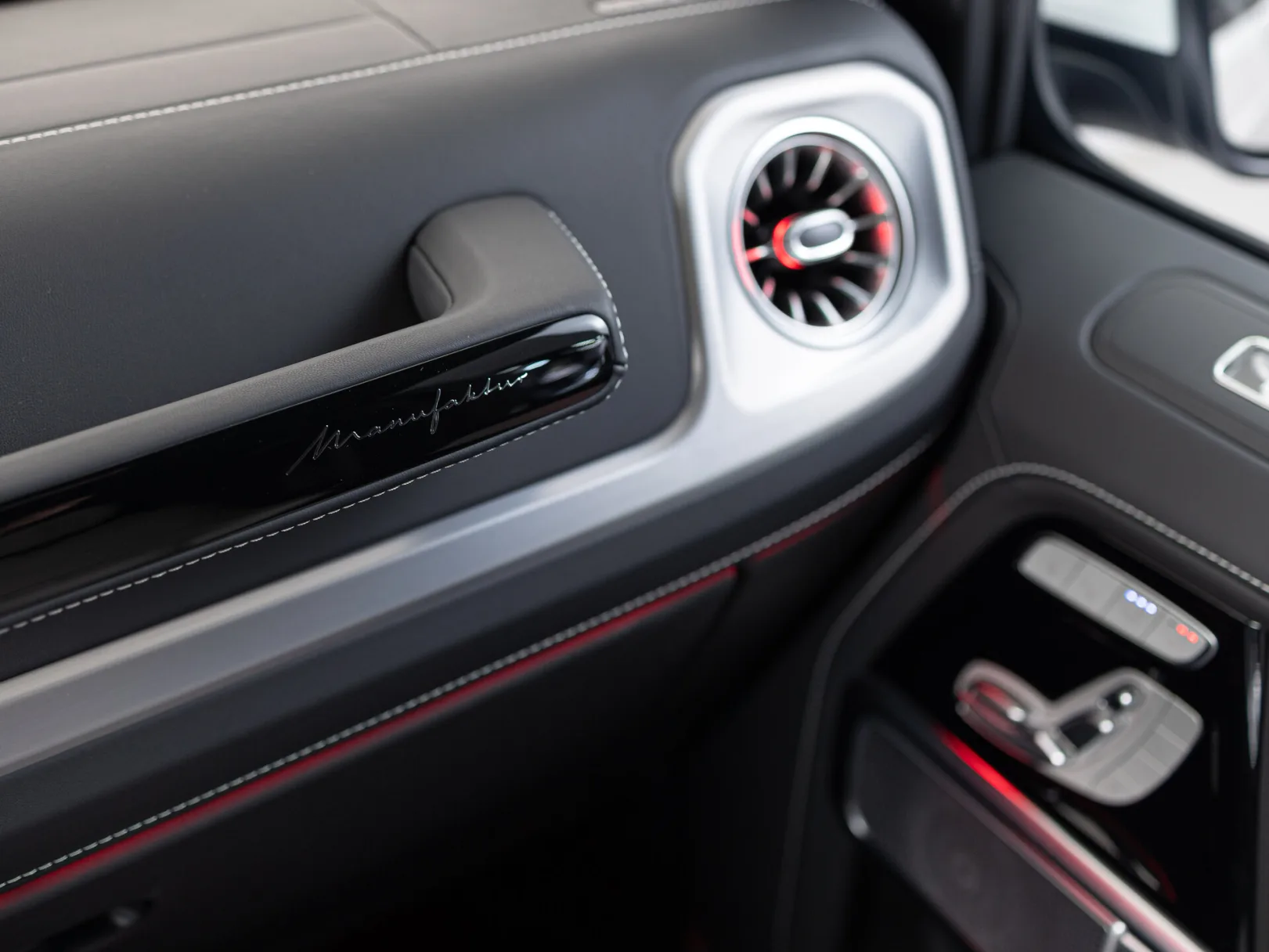 Mercedes-Benz G-Класс G 450 d AMG Line III (W465) Рестайлинг, 2024 — экстерьер, фото 24