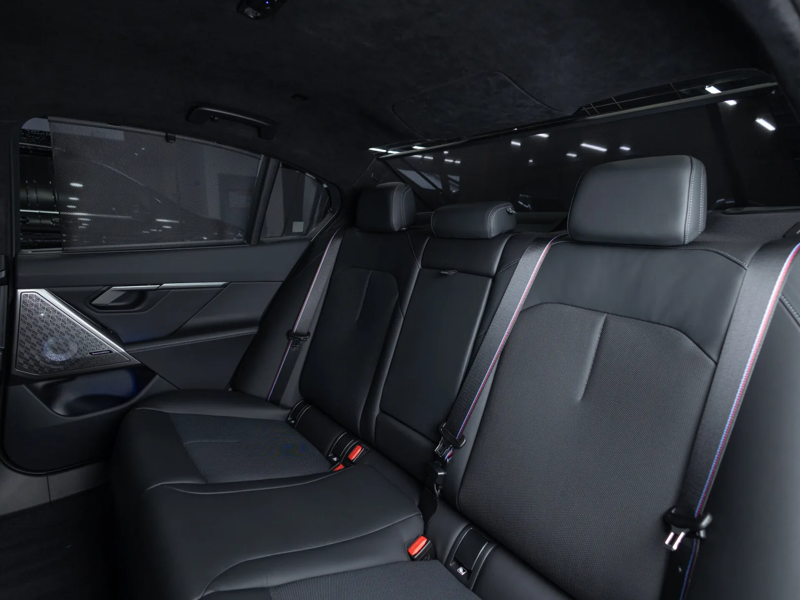BMW M5 VII (G90), 2025 — экстерьер, фото 31