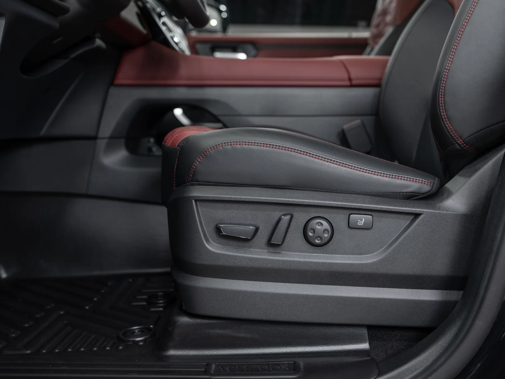 Nissan Patrol LE Platinum City VII (Y63), 2026 — экстерьер, фото 13