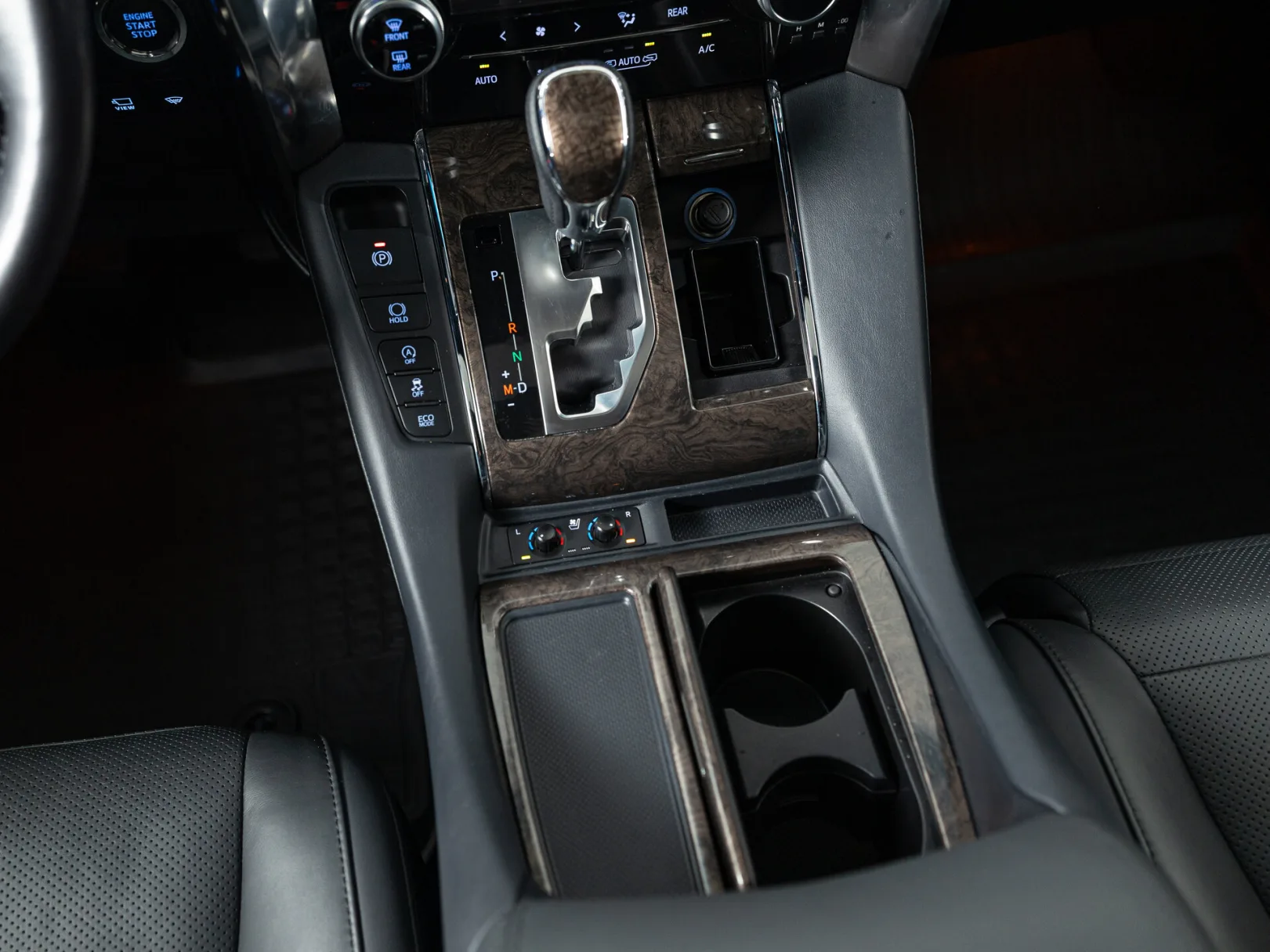 Toyota Alphard Executive Lounge III Рестайлинг, 2021 — экстерьер, фото 31