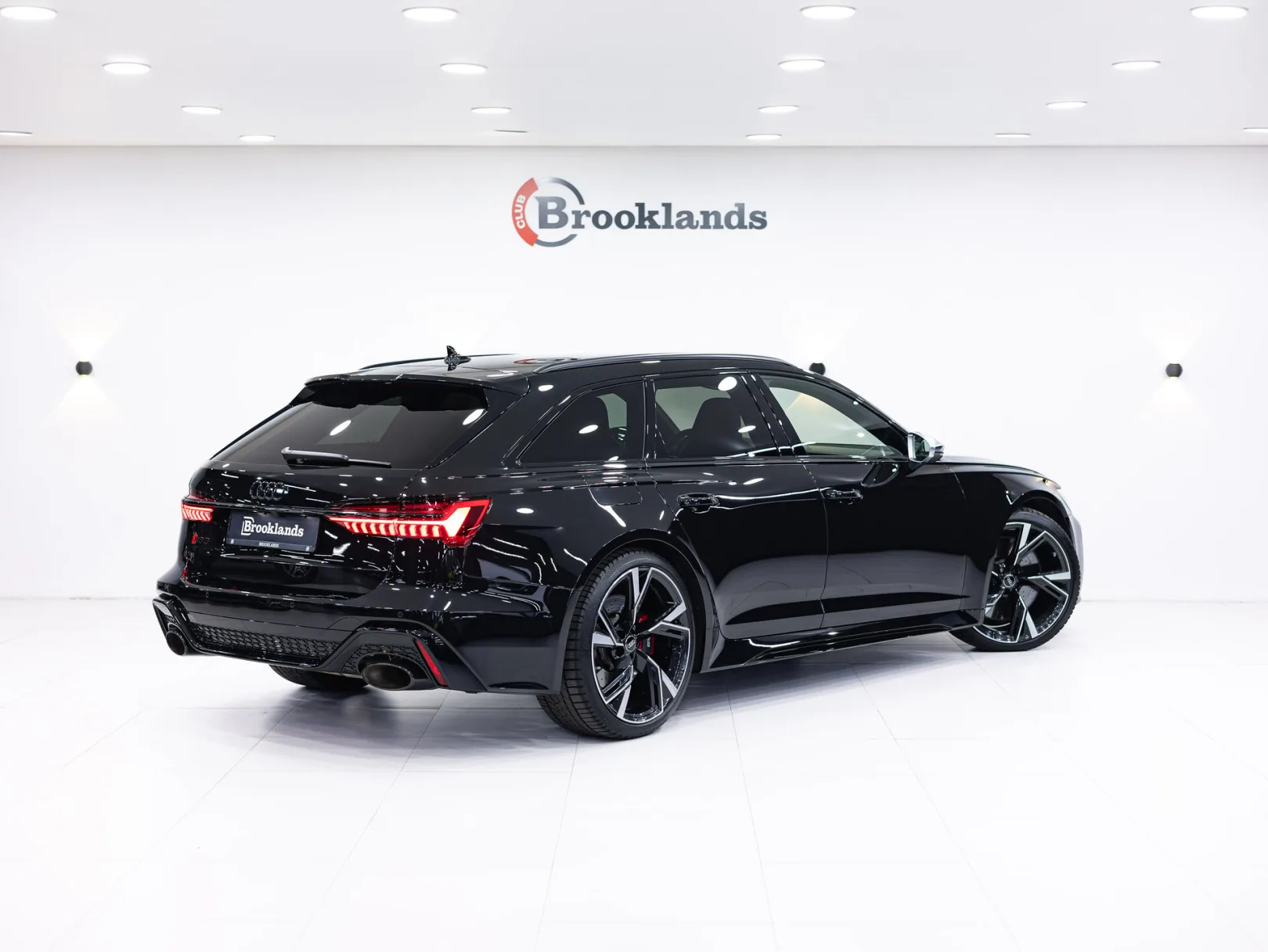 Audi RS 6 TFSI quattro IV (C8), 2020 — экстерьер, фото 4