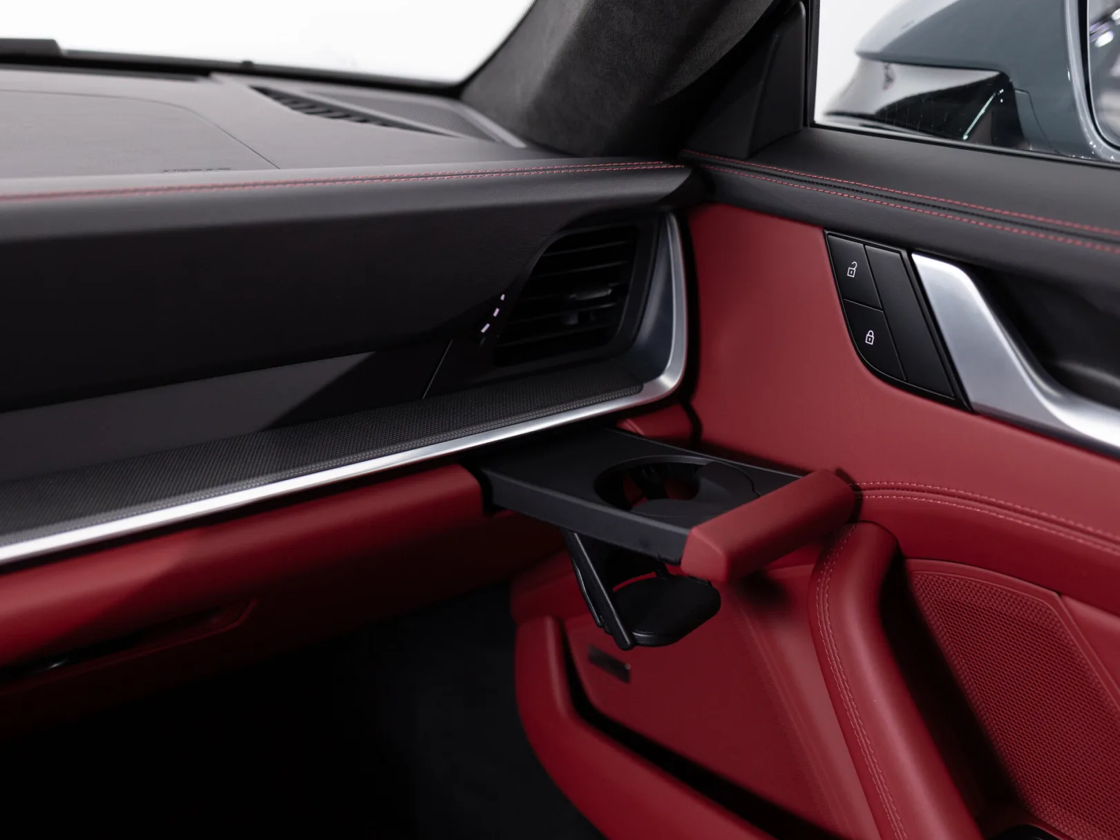 Porsche 911 VIII (992), 2023 — экстерьер, фото 29