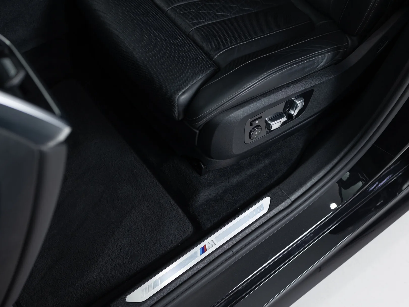 BMW X5 xDrive40i M Sport Pro IV (G05/G18), 2018 — экстерьер, фото 12
