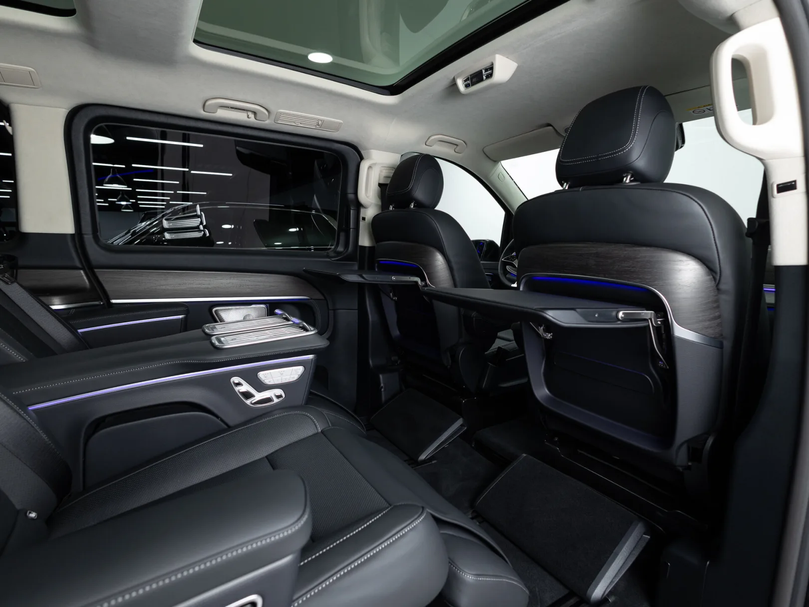Mercedes-Benz V-Класс Exclusive III (W447) Рестайлинг 2, 2025 — экстерьер, фото 27