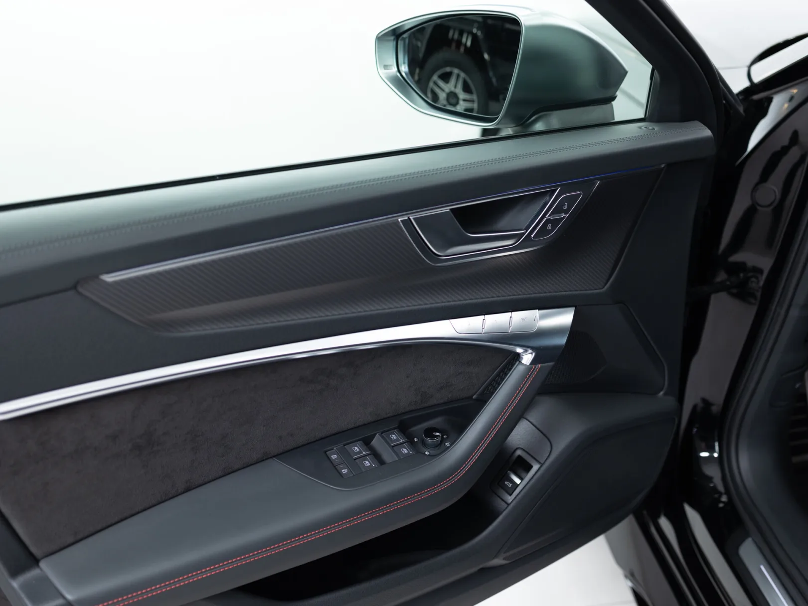 Audi RS 6 TFSI quattro IV (C8), 2020 — экстерьер, фото 8