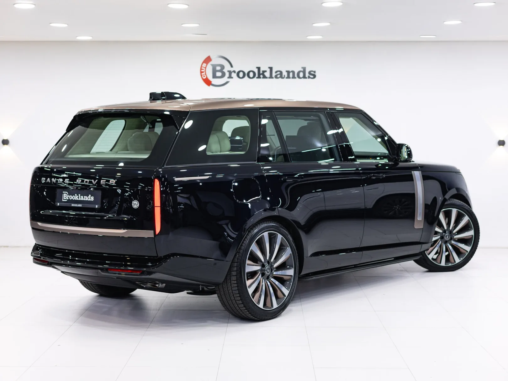 Land Rover Range Rover SV V, 2024 — экстерьер, фото 4