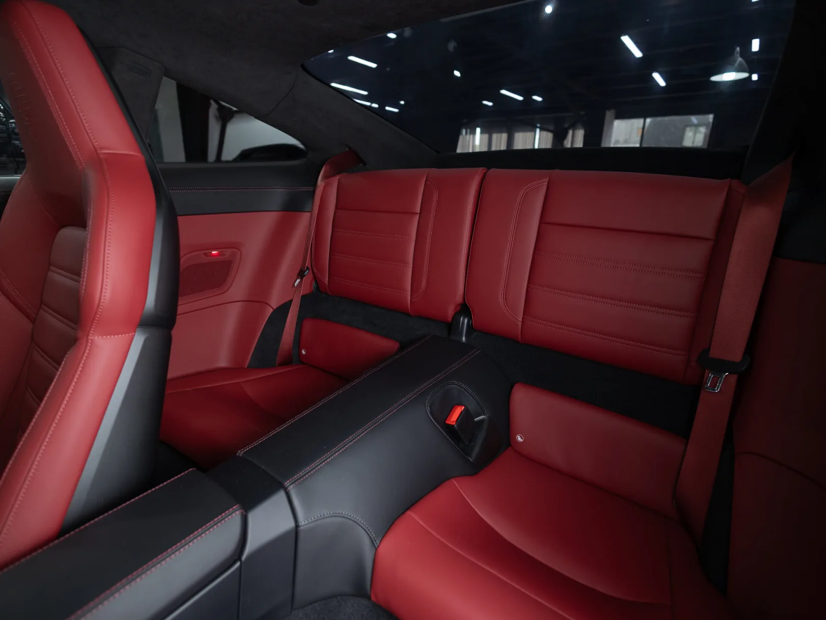 Porsche 911 VIII (992), 2023 — экстерьер, фото 31