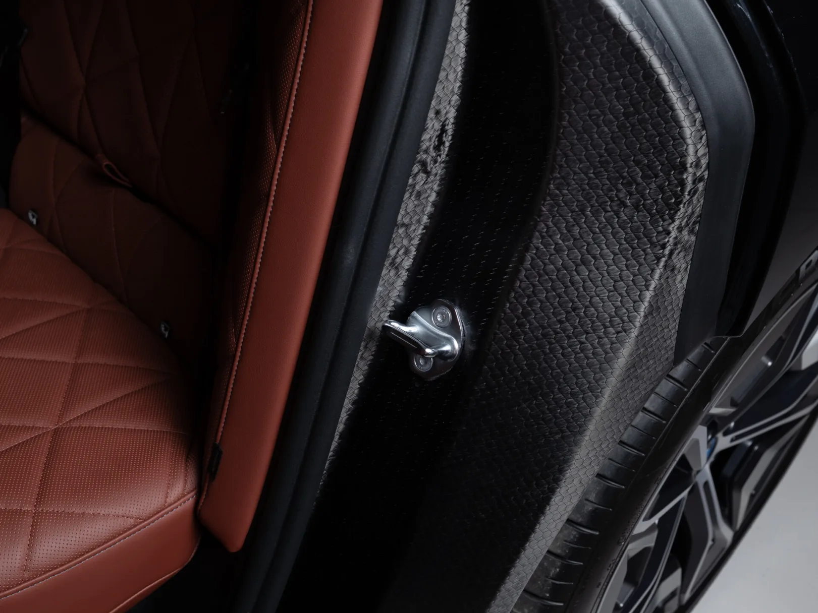BMW iX I (I20), 2023 — экстерьер, фото 26