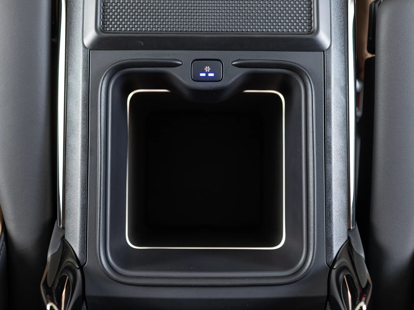 Land Rover Range Rover Sport Autobiography III, 2025 — экстерьер, фото 20