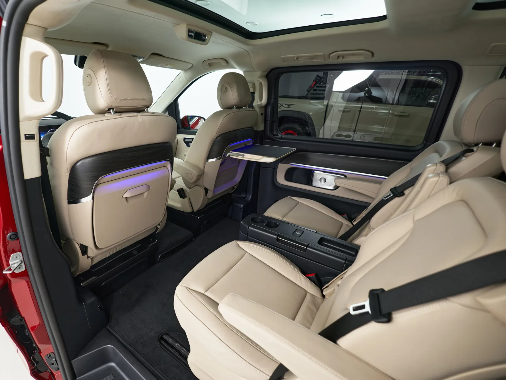 Mercedes-Benz V-Класс Exclusive AMG Line III (W447) Рестайлинг 2, 2024 — экстерьер, фото 27