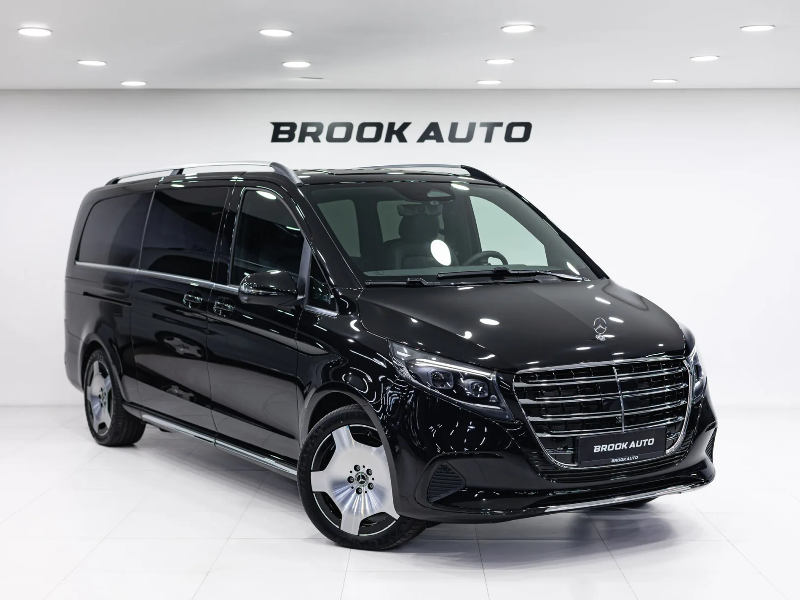 Mercedes-Benz V-Класс Exclusive III (W447) Рестайлинг 2, 2025 — экстерьер, фото 3