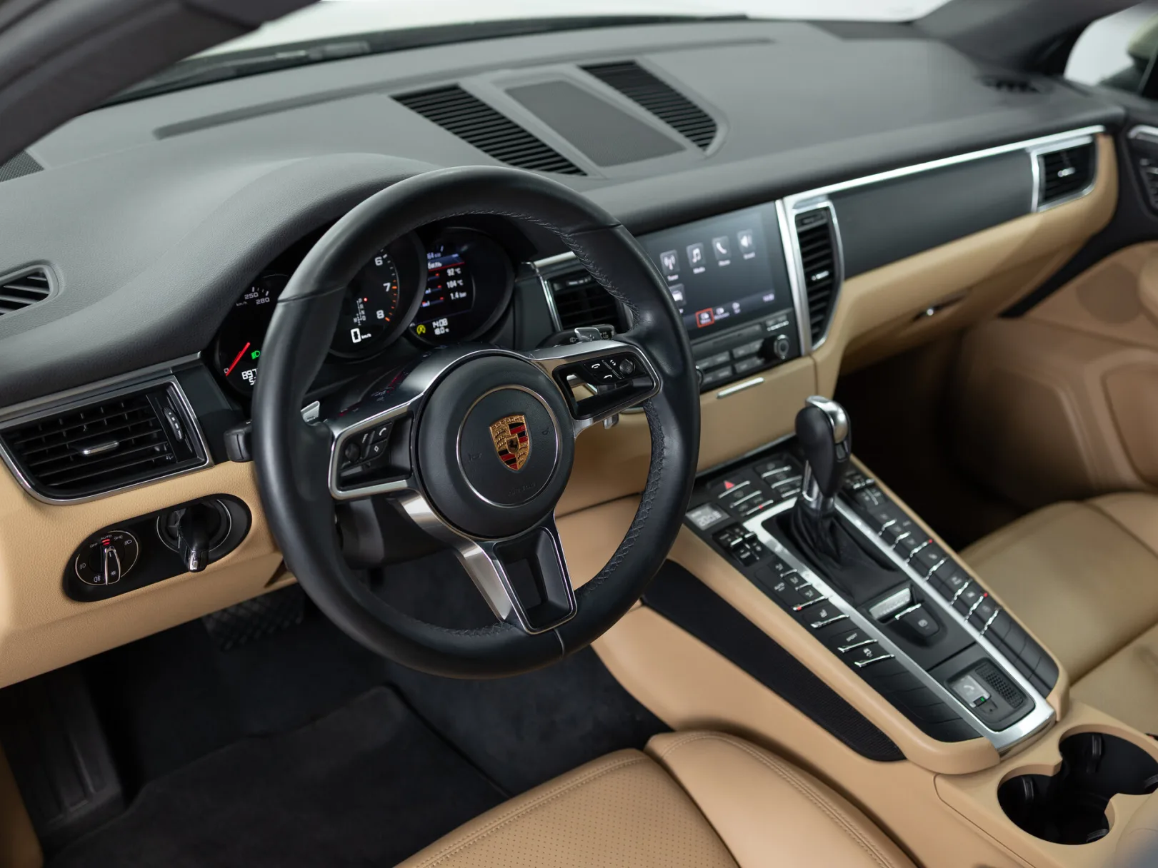 Porsche Macan I, 2018 — экстерьер, фото 9