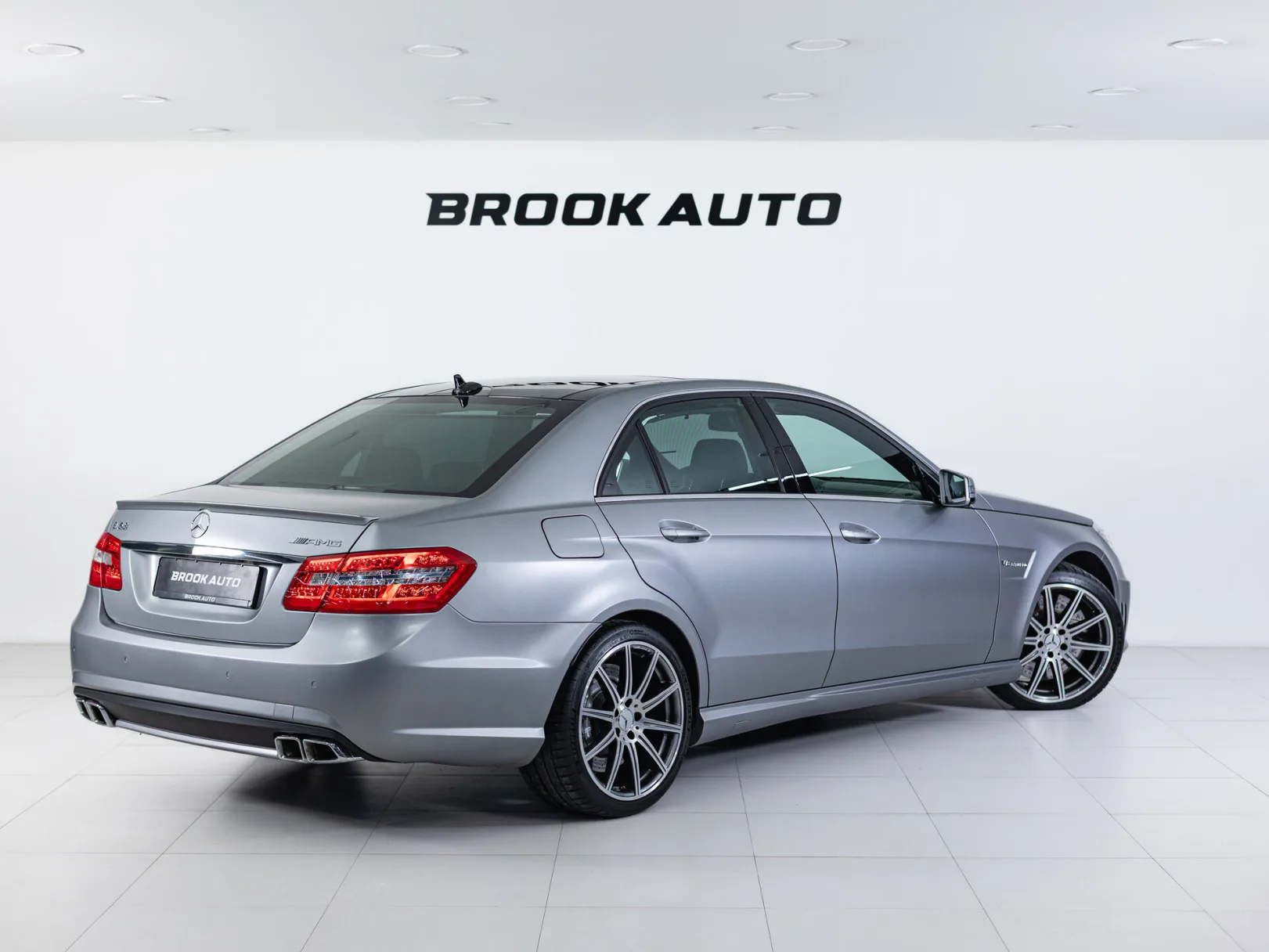 Mercedes-Benz E-Класс AMG E 63 AMG IV (W212, S212), 2011 — экстерьер, фото 4