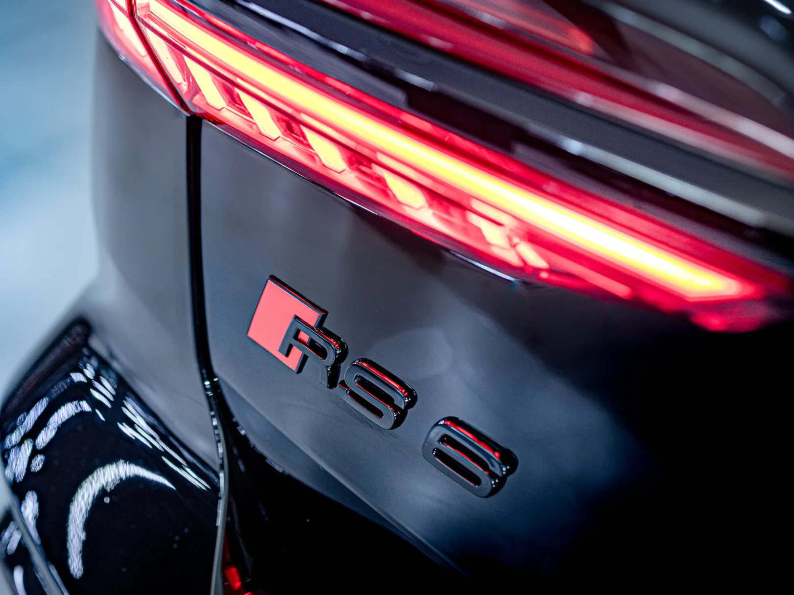Audi RS 6 TFSI quattro IV (C8), 2022 — экстерьер, фото 36